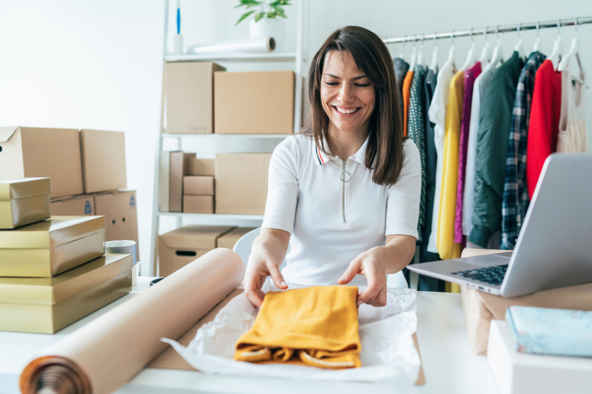 11 Reasons to Buy From Wholesale Clothing Vendors in USA - WFS